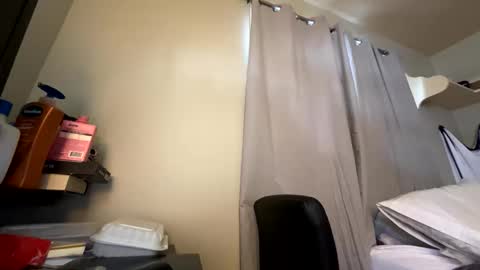 mik138 online show from February 2026 04:06:02 PM