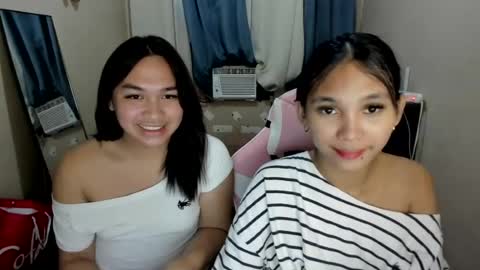 Snapshot of mika_cora chatting on June 2026 06:38:01 PM MIKA online show from June 2026 06:38:01 PM