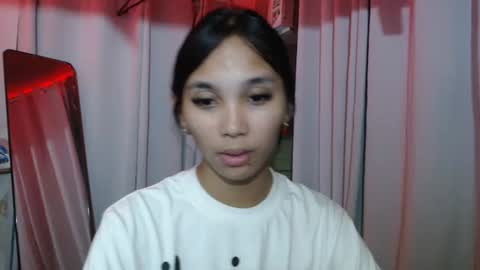 Snapshot of mika_cora chatting on July 2026 08:52:02 PM MIKA online show from July 2026 08:52:02 PM