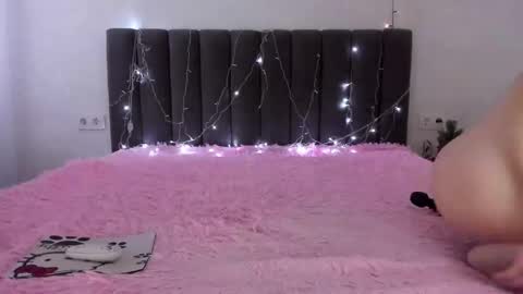 Snapshot of mika_ray chatting on December 2024 07:24:02 AM Mika online show from December 2024 07:24:02 AM