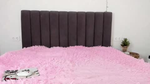 Snapshot of mika_ray chatting on February 2025 01:27:02 AM Mika online show from February 2025 01:27:02 AM