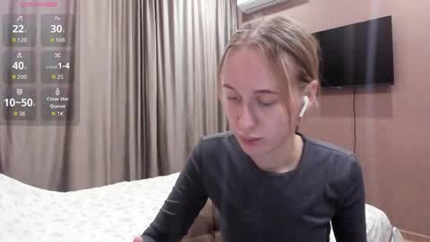 Mika online show from November 2025 11:15:01 PM