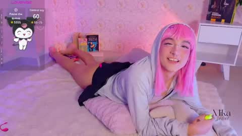 mika_velvet online show from April 2026 04:00:01 PM