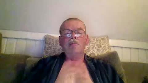 mikael42 online show from May 2026 07:44:02 PM