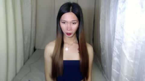 ELLA online show from January 2025 05:06:01 PM