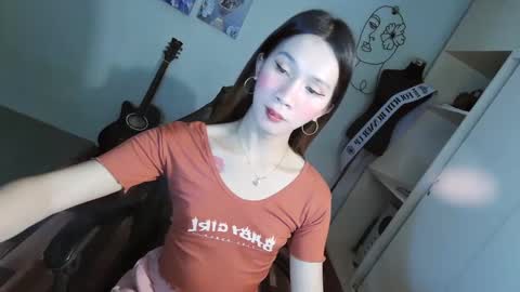 ELLA online show from March 2025 01:29:01 PM
