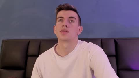 mikael online show from February 2026 05:08:01 AM