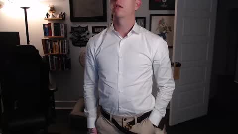 MikahisHung online show from November 2025 12:54:01 AM