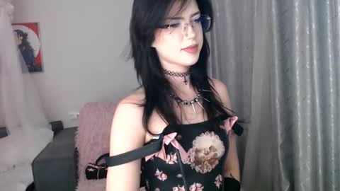 Snapshot of mikasawaifu chatting on September 2025 12:32:02 AM MikasaWaifu online show from September 2025 12:32:02 AM