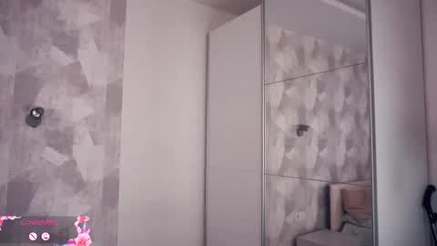 Viola online show from November 2025 07:33:02 AM