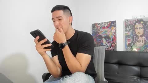 mike3xxx online show from September 2025 04:39:02 AM