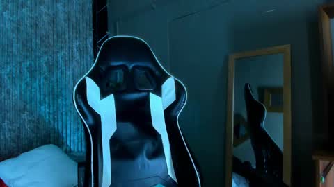 Mike 0233 online show from March 2025 07:13:02 AM