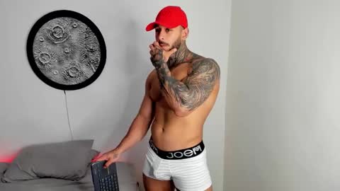 Mike Belle online show from February 2026 10:43:01 PM