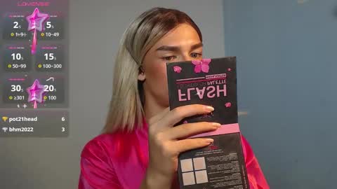 Snapshot of mike_nour chatting on January 2026 05:53:02 AM IM MIKE online show from January 2026 05:53:02 AM