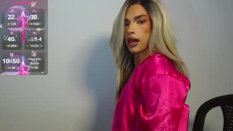 Snapshot of mike_nour chatting on February 2026 01:48:02 AM IM MIKE online show from February 2026 01:48:02 AM