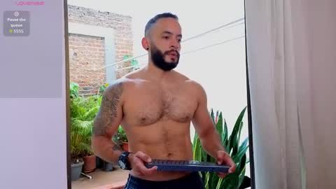 Snapshot of mike_savage3 chatting on May 2026 12:21:02 PM Mike online show from May 2026 12:21:02 PM