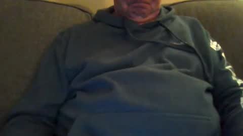 Snapshot of mikeb3200 chatting on April 2026 02:06:01 AM mikeb3200 online show from April 2026 02:06:01 AM