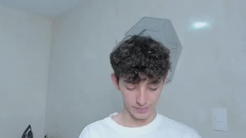 Mikebelf4 online show from December 2025 08:25:01 PM