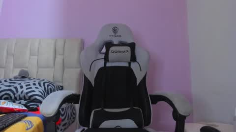 mikebradley15 online show from January 2026 07:27:01 PM