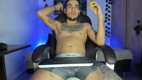 Snapshot of mikee_scooth chatting on March 2025 07:04:02 AM mikee_scooth online show from March 2025 07:04:02 AM