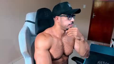 mikehotk online show from November 2025 07:15:02 PM