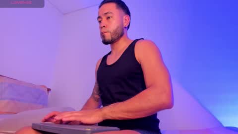 Mike online show from November 2025 01:33:02 AM