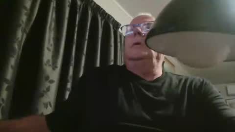 Snapshot of miketrike137 chatting on March 2026 12:11:01 PM miketrike137 online show from March 2026 12:11:01 PM