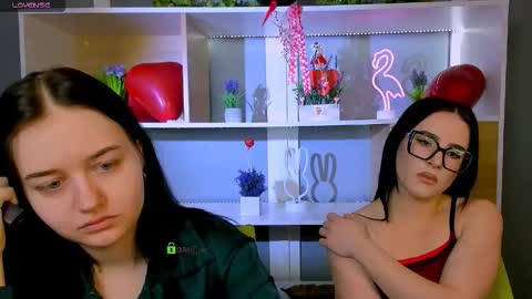 miki_ti online show from February 2026 07:32:02 PM