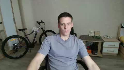 Snapshot of mikimaus0101 chatting on June 2026 12:07:02 PM Michael online show from June 2026 12:07:02 PM