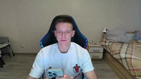 Snapshot of mikimaus0101 chatting on June 2026 10:30:01 AM Michael online show from June 2026 10:30:01 AM