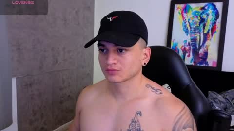 Snapshot of mikke_love chatting on July 2026 03:43:02 PM MIKKE online show from July 2026 03:43:02 PM