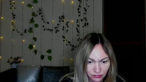 Adalina online show from December 2025 07:17:02 AM