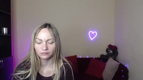 Adalina online show from April 2026 04:46:01 AM