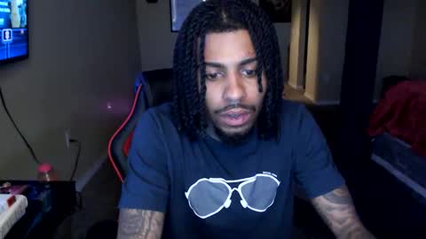 mikuladamaury online show from April 2026 03:21:02 PM