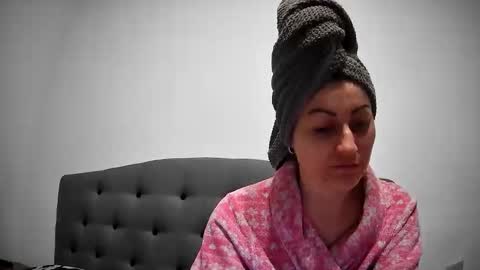 Snapshot of mikyloveu chatting on March 2026 04:56:02 PM Mikyloveu online show from March 2026 04:56:02 PM