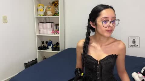 Snapshot of mila_2315 chatting on April 2026 11:35:02 PM Mila and albert online show from April 2026 11:35:02 PM