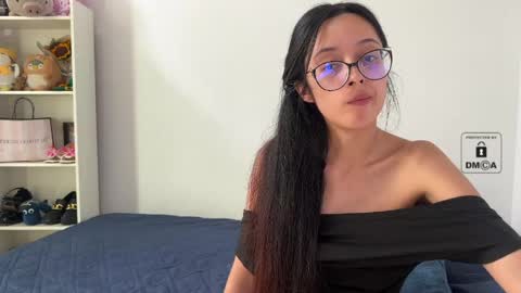 Snapshot of mila_2315 chatting on May 2026 08:04:04 PM Mila and albert online show from May 2026 08:04:04 PM
