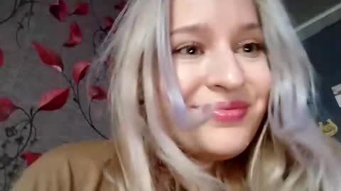 Snapshot of mila_420 chatting on February 2026 12:25:01 PM Mila 420 online show from February 2026 12:25:01 PM