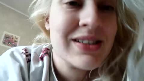 Snapshot of mila_420 chatting on April 2026 12:13:01 PM Mila 420 online show from April 2026 12:13:01 PM