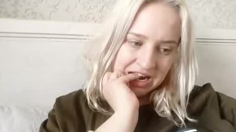 Snapshot of mila_420 chatting on May 2026 10:31:02 AM Mila 420 online show from May 2026 10:31:02 AM