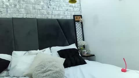 mila_adamss online show from December 2024 11:06:01 AM
