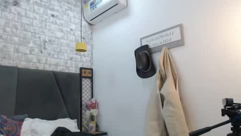 mila_adamss online show from December 2025 09:47:02 AM