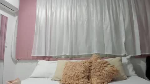 mila_adamss online show from February 2026 10:32:02 AM