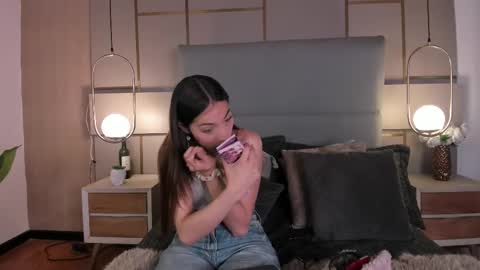 Mila Astor online show from January 2026 02:42:02 PM