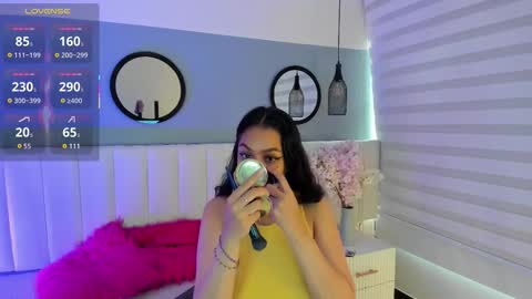 mila_hank online show from November 2025 12:17:01 PM