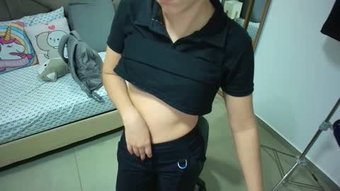 Milena  online show from October 2025 10:05:02 AM