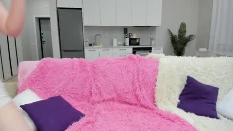 Lilli online show from December 2025 12:42:01 AM