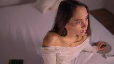 Snapshot of mila_may_ chatting on February 2025 06:10:02 AM mila may online show from February 2025 06:10:02 AM