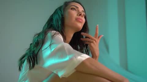 mila may  online show from October 2025 11:09:02 PM