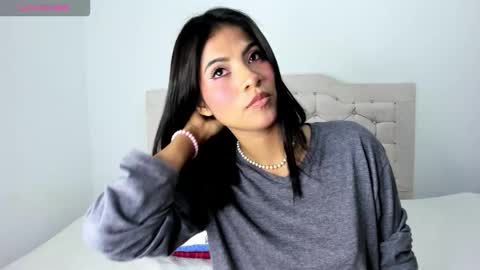 laura online show from November 2025 05:31:01 AM